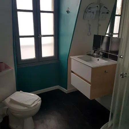 Le Saint Patrice Hotel