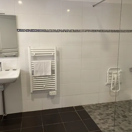 Le Saint Patrice Hotel 2*