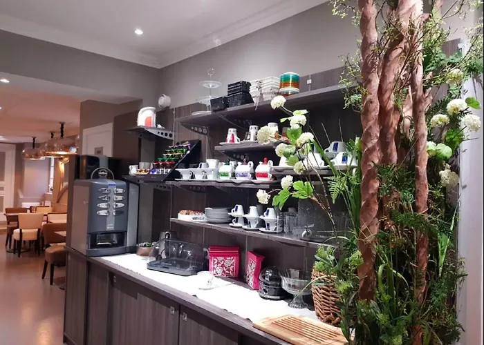 Le Saint Patrice Hotel