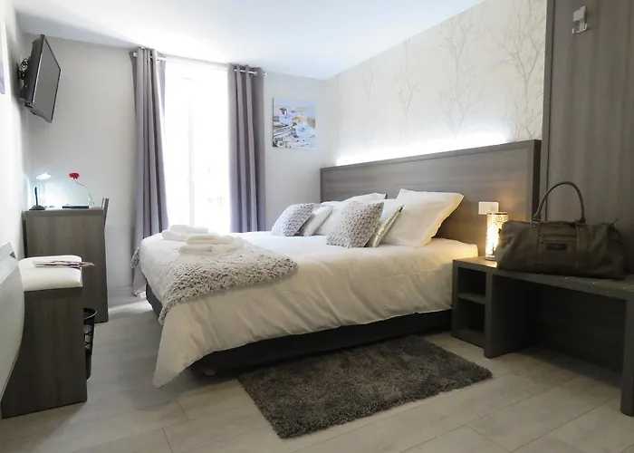 Le Saint Patrice Hotel 2*