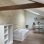 Le Saint Patrice Hotel 2*