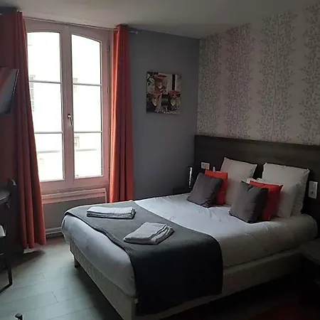 Le Saint Patrice 2* באיו