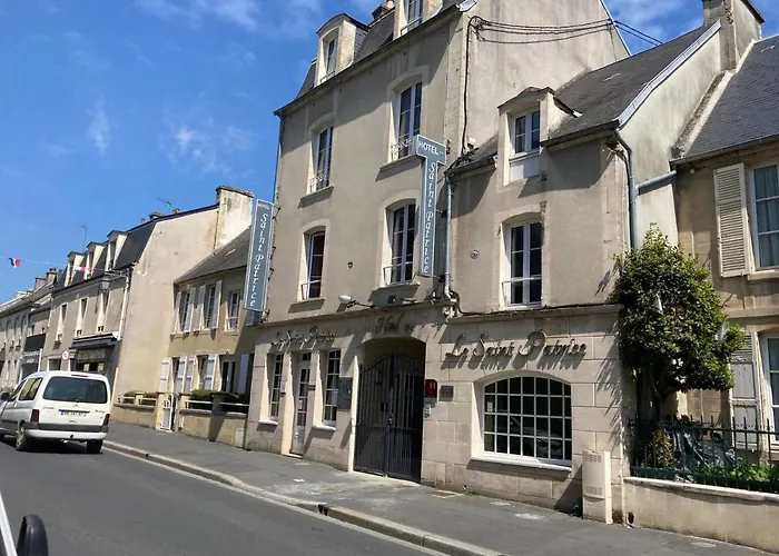 Le Saint Patrice 호텔 2*