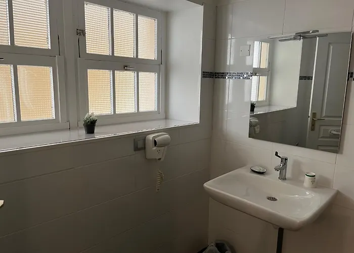 Hotel Le Saint Patrice Bayeux