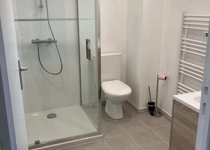 Le Saint Patrice Hotel 2*